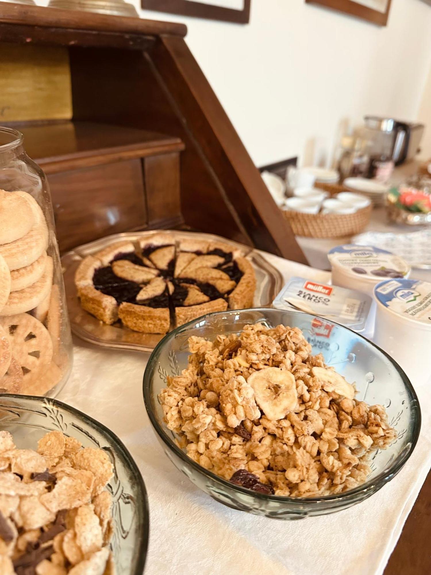 Adelaide Lakeview Bed & Breakfast